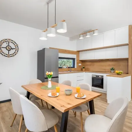 Vinograd I Rezidencija Appartement Split