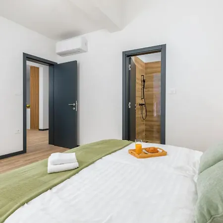 Appartement Vinograd I Rezidencija Split